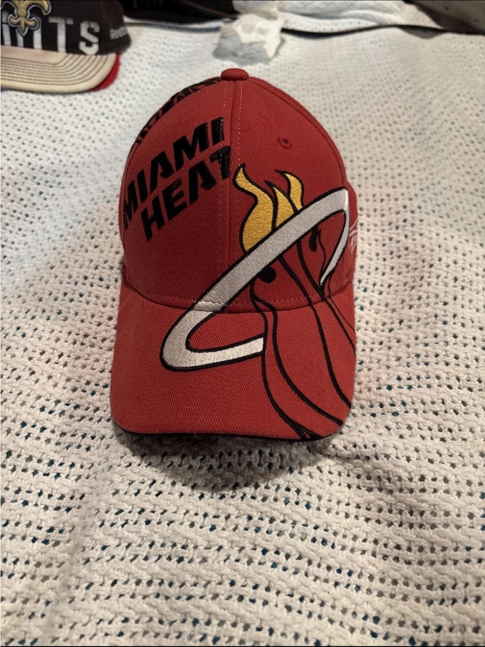 Miami heat team official headwear very cool hat ships fast brand new